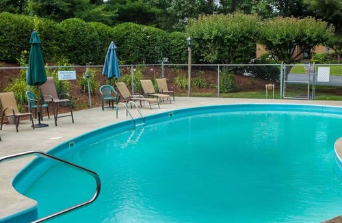 West Hartford House | 147 m² House ∙ 3 bedrooms ∙ 8 guests