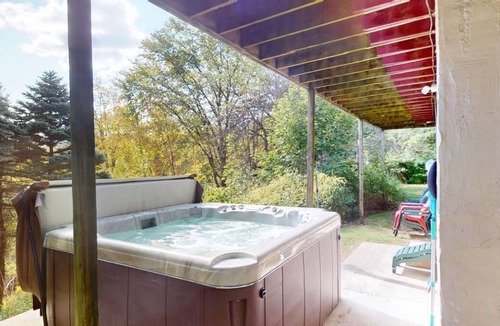 Pittsfield House | 149 m² House ∙ 4 bedrooms ∙ 11 guests