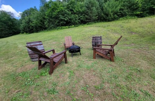 Swanton House | 15 Minutes to Deep Creek Lake and Ski Resort. 8 Wooded Acres. Pet-Friendly.