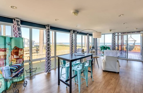 Point Lookout House | 152 m² House ∙ 3 bedrooms ∙ 8 guests