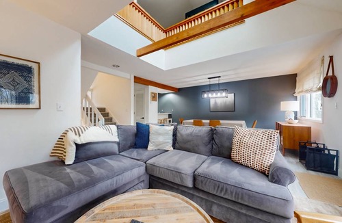 Stratton Mountain Condo | 153 m² Condo ∙ 2 bedrooms ∙ 8 guests