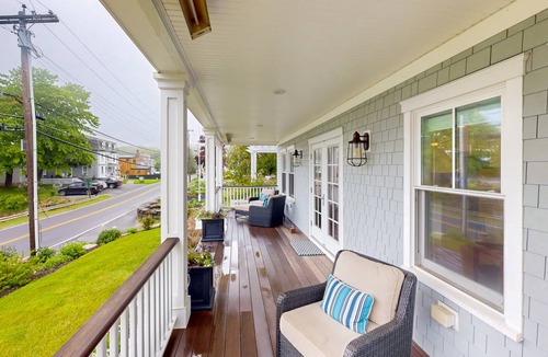 Boothbay Harbor Apartment | 158 m² Apartment ∙ 3 bedrooms ∙ 6 guests