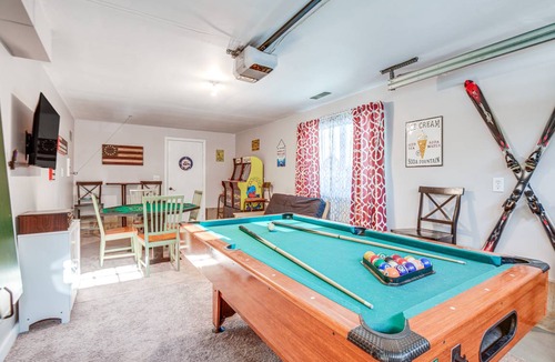 Locke Lake Colony House | 158 m² House ∙ 4 bedrooms ∙ 10 guests