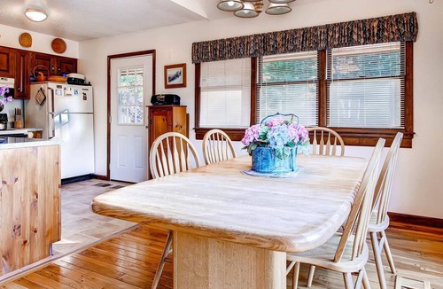 Pittsfield House | 167 m² House ∙ 3 bedrooms ∙ 10 guests