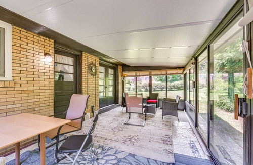 Monroeville House | 167 m² House ∙ 4 bedrooms ∙ 8 guests