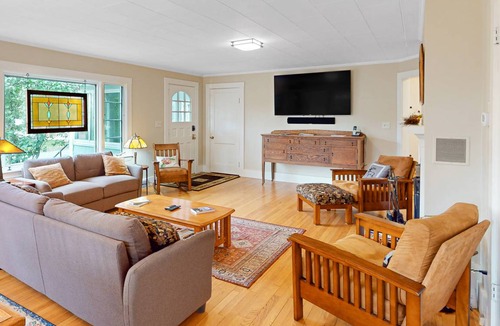 Bethel House | 172 m² House ∙ 3 bedrooms ∙ 6 guests