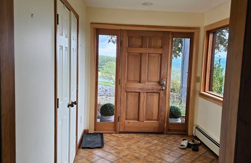 White River Junction House | 180-degree panoramic views of Vermont's mountains from the Living room, Hot Tub