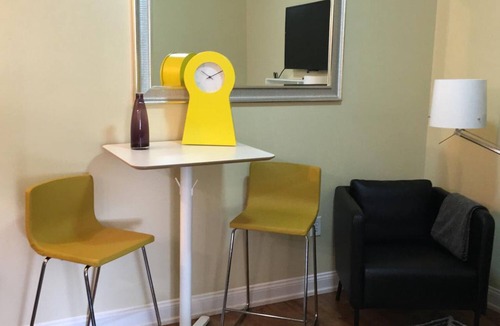 Industry Apartment | 1807 2D · Modern Brand 1bed Apt/Parking Available- 20 min to NYC