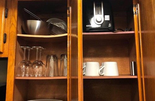 Industry Apartment | 1817 1D · Superb 1bed Apt.-20 Min to NYC/Parking Avail.