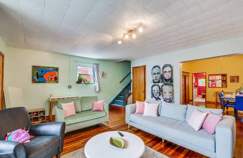 Pittsburgh House | 185 m² House ∙ 3 bedrooms ∙ 8 guests