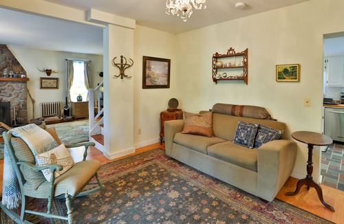 Allaben Other | 1878 Farmhouse near Phoenicia/Fast Wi-Fi - 10 minutes from Belleayre Mt.