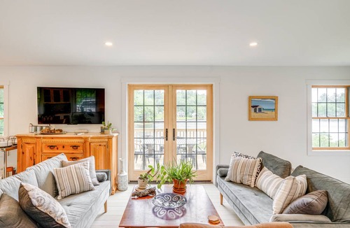 Hinsdale House | 195 m² House ∙ 3 bedrooms ∙ 8 guests
