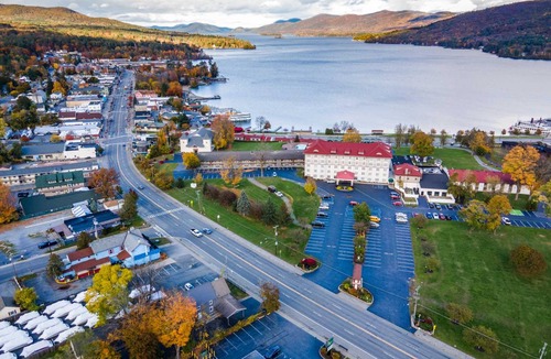 Lake George House | 195 m² House ∙ 5 bedrooms ∙ 14 guests