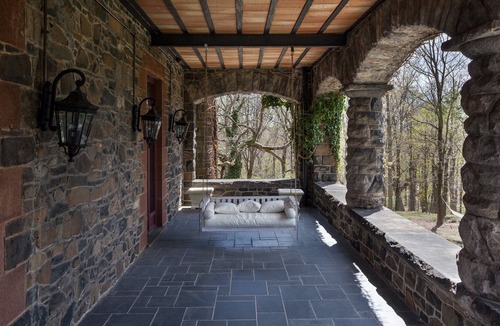 Piermont House | 19th century castle with modern amenities