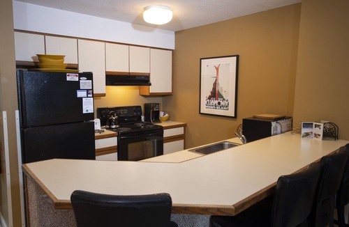 Ludlow Condo | 1br Ski-in, Ski-out With King Bed- Okemo Mtn Lodge 1 Bedroom Condo by RedAwning
