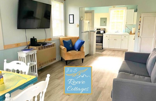 Aquebogue Cottage | 1st of 6 Premier Waterfront Vacation Rentals on Long Island NY in Wine Country of Famed North Fork