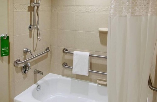 Hagerstown Hotel | 2 Connecting Suites at a Hotel
