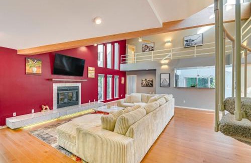 Queensbury House | 2 Mi to Six Flags Lake George Home with Large Patio