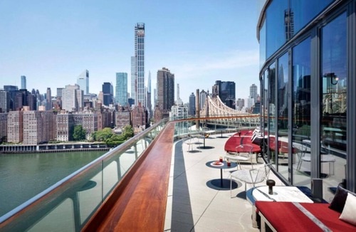 Snyder Square House | 2 x Graduate Queen Queen - Accessible Room at Graduate Roosevelt Island