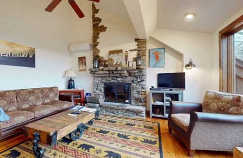 Plymouth House | 204 m² House ∙ 4 bedrooms ∙ 8 guests