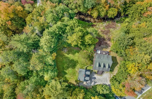 Pittsfield House | 217 m² House ∙ 4 bedrooms ∙ 8 guests