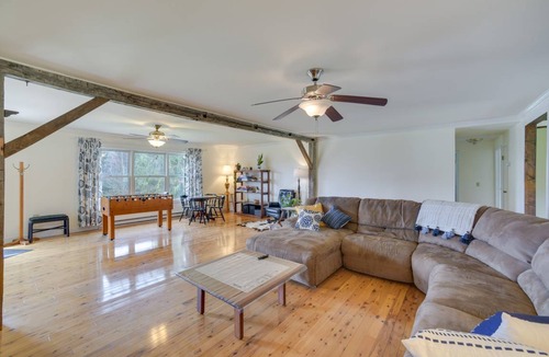 Burlington Flats House | 222 m² House ∙ 3 bedrooms ∙ 7 guests