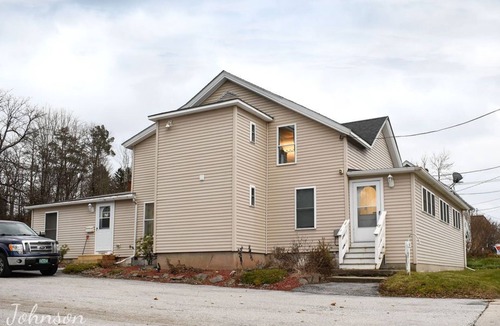 East Haven  Rutland County House | 2400sq.ft of relaxation. Only 7-10 Miles from Killington and Pico