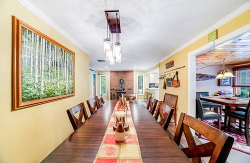 Brant Lake House | 264 m² House ∙ 6 bedrooms ∙ 10 guests