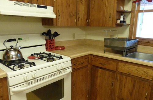 Elkins House | 27 Riverfront Acres of Serene Mountain Views - Dog and Kid paradise!