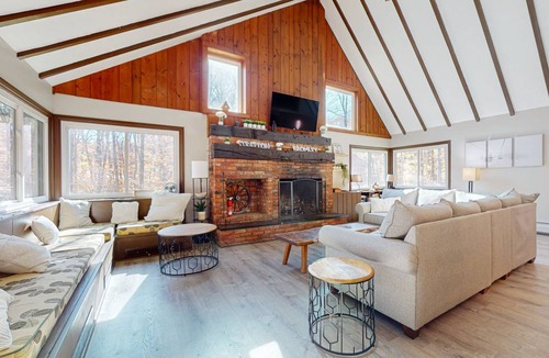Stratton and Bromley Ski Areas House | 279 m² House ∙ 3 bedrooms ∙ 15 guests