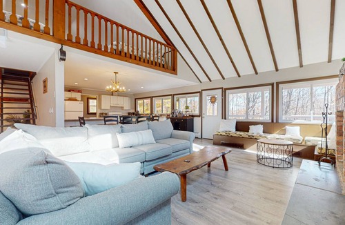 Stratton and Bromley Ski Areas House | 279 m² House ∙ 3 bedrooms ∙ 15 guests