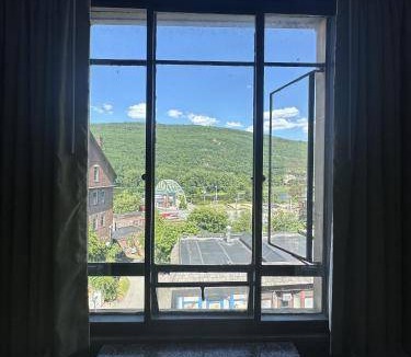 Brattleboro Hotel | 28 m² Hotel ∙ 2 bedrooms ∙ 5 guests