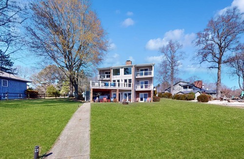Huddleston House | 293 m² House ∙ 4 bedrooms ∙ 8 guests