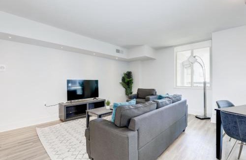 Crystal City Apartment | 2BR Urban Oasis DC Access with Lux Comforts