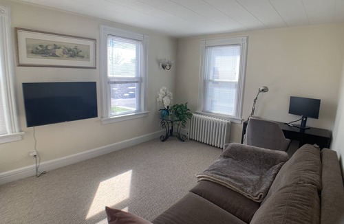 Greenwich House | 2nd Floor, 1 Br/1 Ba With Sofa Bed In The Living Room