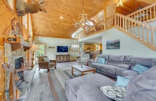Benezette House | 3-Acre Benezette Cabin Hot Tub, Grill and Mtn View