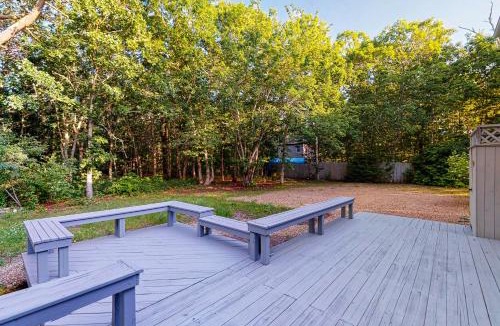 West Tisbury House | 3 Bed 2 Bath Vacation home in West Tisbury