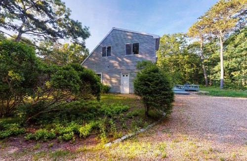 West Tisbury House | 3 Bed 2 Bath Vacation home in West Tisbury