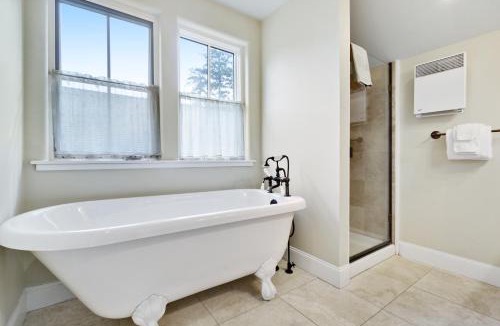 Eastsound House | 3 Bed 3 Bath Vacation home in Eastsound