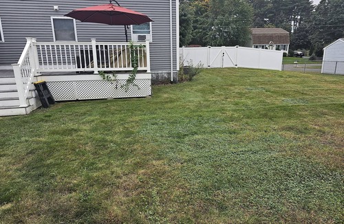 Nashua House | 3 bedroom/1 bathroom. 1700sqft. huge fenced in yard. 85inch tv