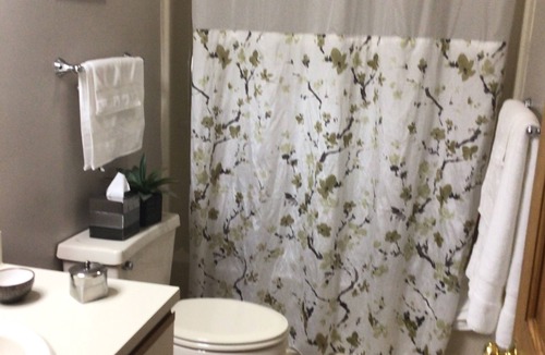 North Conway Condo | 3 Bedroom 2 bath Condo in N. Conway, In a quiet, family friendly neighborhood.
