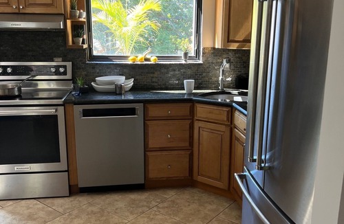 Plainview House | 3-bedroom house in Plainview, 5 minutes from the Ryder cup golf tournament