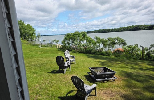 Crown Point House | 3-bedroom house in fabulous Crown Point, New York. On Lake Champlain