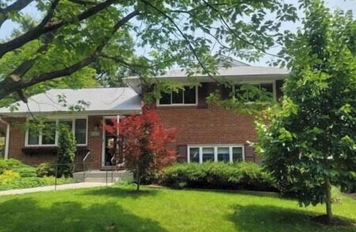 Wheaton House | 3 bedroom unit w/indoor pool/hotub
