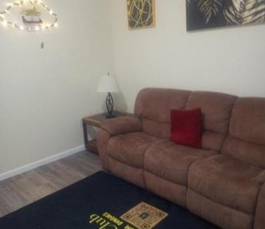 Schenectady Apartment | 3 bedroom with free parking