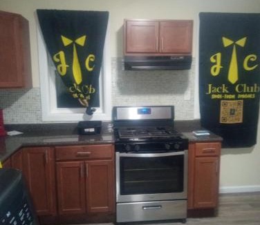 Schenectady Apartment | 3 bedroom with free parking