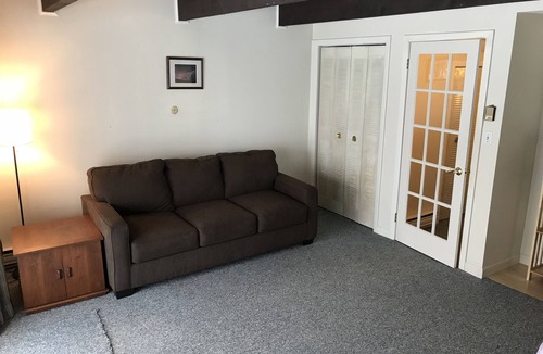 Stratton Mountain Condo | 3 Level Stratton Mountain Condo Only 2 Miles To The Base Of Stratton