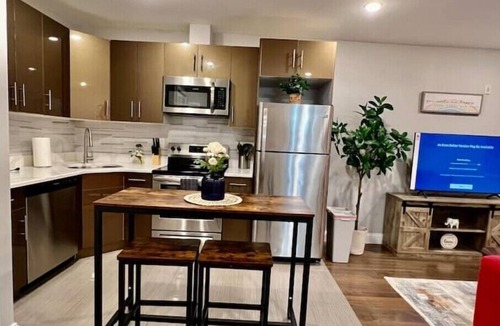 Logan Square Apartment | 304 Stunning and comfy 1BDR APT in Center city