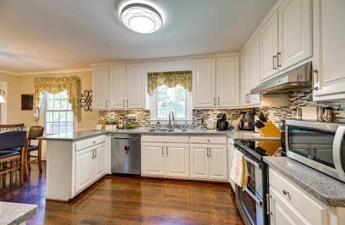 Martinsville House | 307 m² House ∙ 6 bedrooms ∙ 11 guests