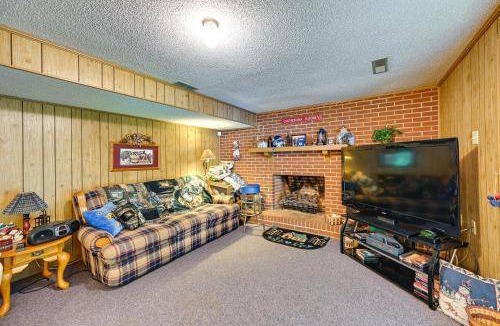 Martinsville House | 307 m² House ∙ 6 bedrooms ∙ 11 guests